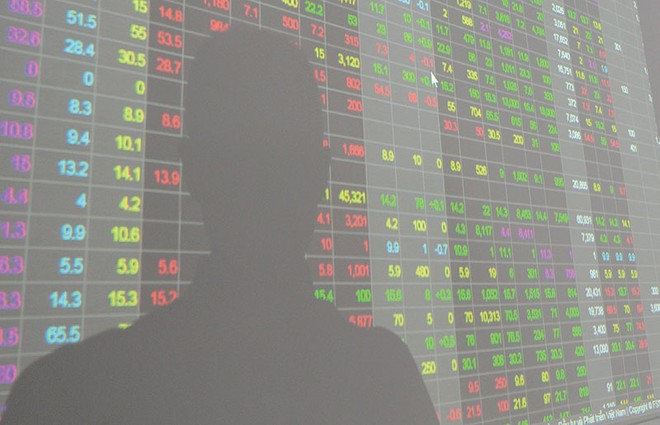 Thách thức xử lý hình sự tội Thao túng giá chứng khoán