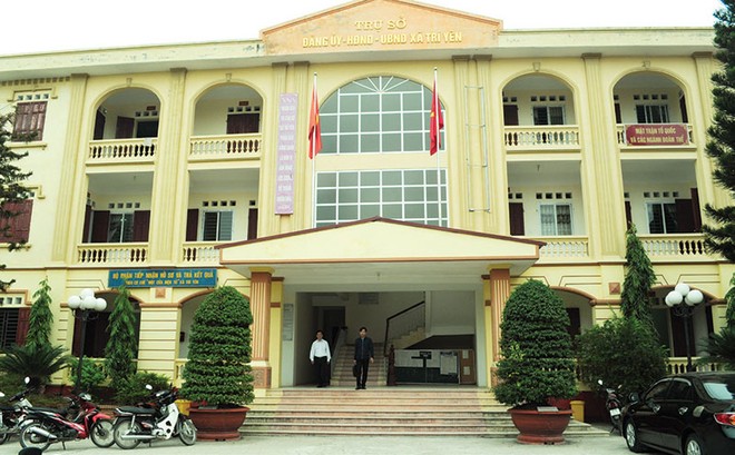 Đơn vị anh hùng với cơ sở khang trang, đạt chuẩn quốc gia về nông thôn mới