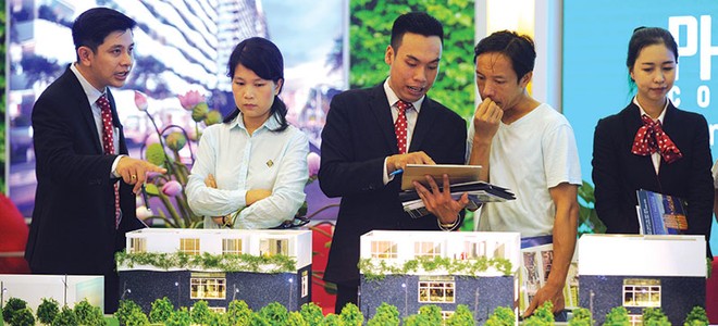 Bất động sản "ấm" 
chưa đủ để xử lý hết nợ xấu