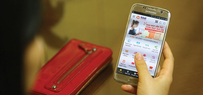 Đảm bảo an ninh không gian mạng là một phần không thể thiếu để bảo vệ khách hàng/ngân hàng 
khi sử dụng ngân hàng số