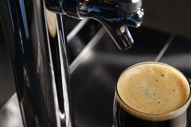 Vessi: Máy làm bia tại nhà, làm được nhiều vị bia khác nhau chỉ trong 7 ngày