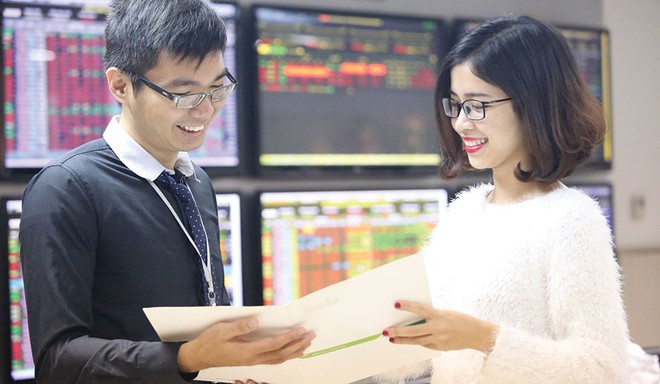 Thị trường chứng khoán tăng trưởng mạnh trong năm 2017 giúp nhiều công ty chứng khoán thắng lớn
