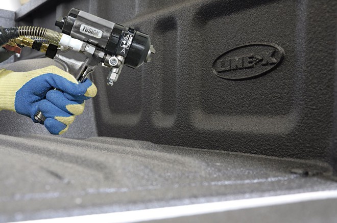 Loại sơn xịt biến mọi thứ trở nên cứng như đá