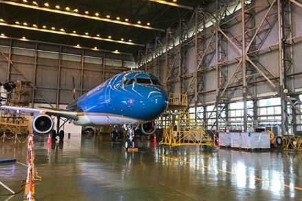 Bảo dưỡng tàu may tai Vaeco.