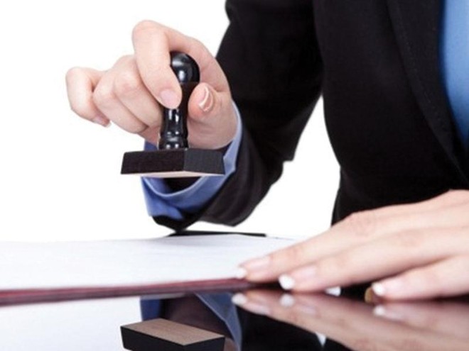 Theo Dự thảo Luật Doanh nghiệp (sửa đổi), doanh nghiệp có thể chọn con dấu hoặc chữ ký số.