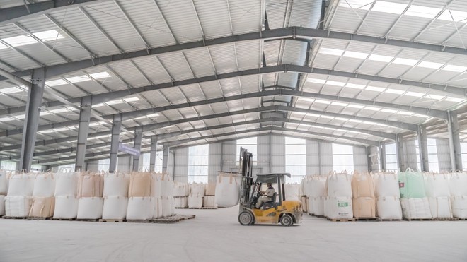 Nhựa Pha Lê (PLP) phát hành thêm 20 triệu cổ phiếu cho cổ đông hiện hữu, giá 10.000 đồng/CP