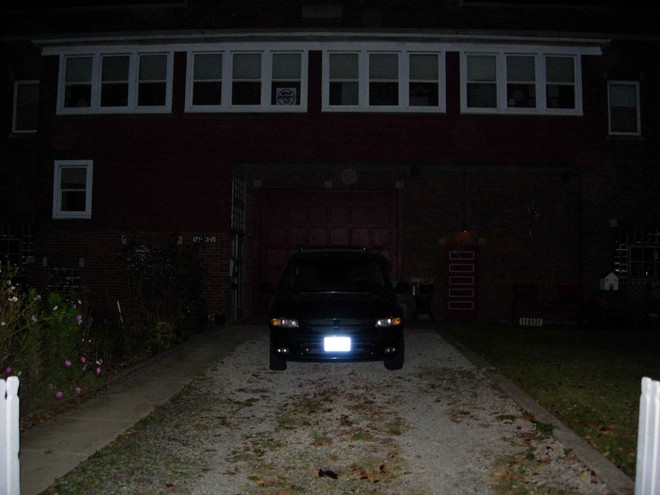 Giám đốc hầu tòa vì bán xe trưng bày của đối tác