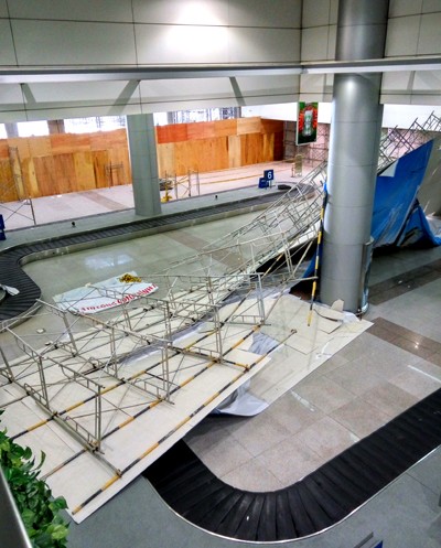 Sập giàn giáo tại Nhà ga quốc tế T2 Tân Sơn Nhất