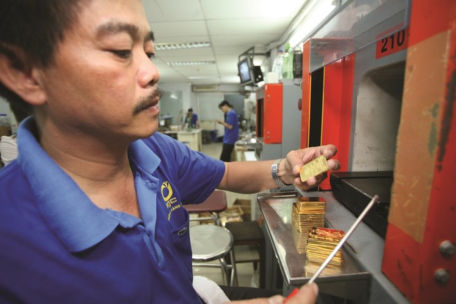 Chính sách điều chỉnh hoạt động các thị trường như vàng cần phải tính toán rất kỹ tác động đến người dân.