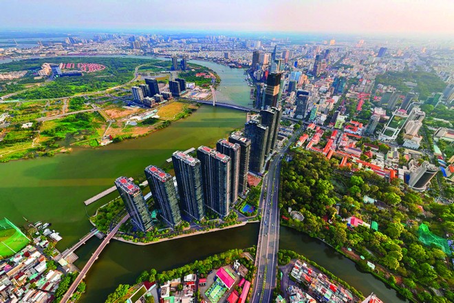 Bất động sản khu vực trung tâm ngày càng hiếm và giá tăng cao. Ảnh: Lê Toàn.