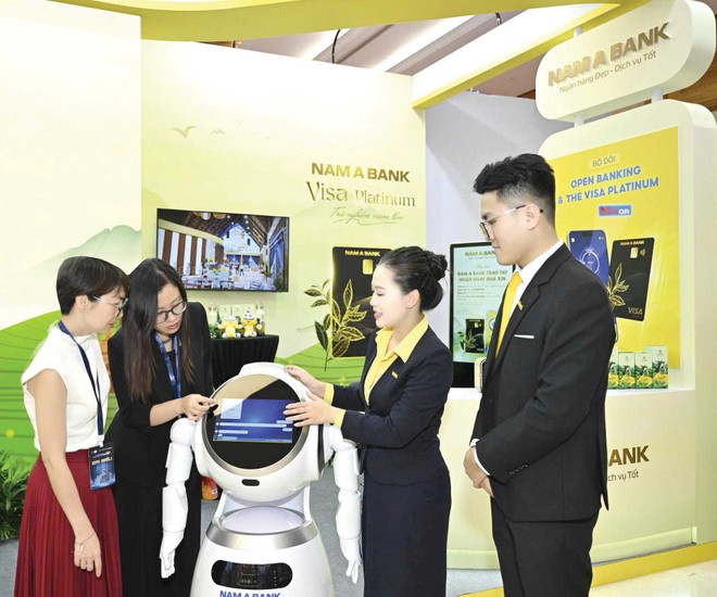 Nam A Bank (NAB) đẩy mạnh số hóa và xanh hóa