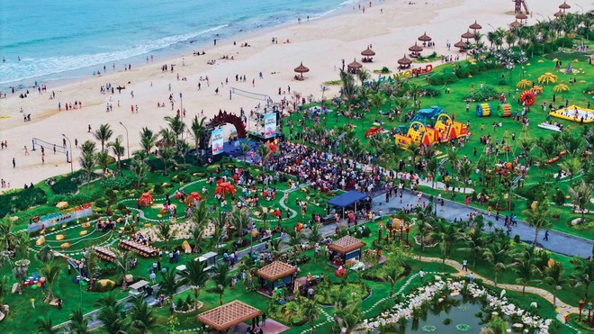 Các bất động sản biển tiềm năng đang thu hút mạnh dòng tiền.