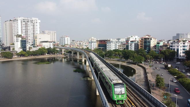 Tuyến metro Cát Linh - Hà Đông đoạn trên cao Nhổn - ga Hà Nội. Ảnh: Dũng Minh.