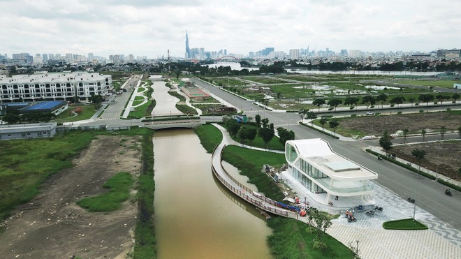Dự án Vạn Phúc City đang gặp vướng mắc liên quan đến điều chỉnh chức năng nhà ở xã hội sang nhà ở thương mại. Ảnh: Lê Toàn.