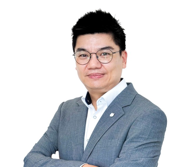 Ông Jung Hyo Chang Giám đốc phụ trách mảng Giao dịch ngoại hối và Phái sinh, Ngân hàng Shinhan Việt Nam