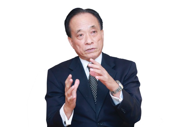 TS. Nguyễn Trí Hiếu, Chuyên gia kinh tế