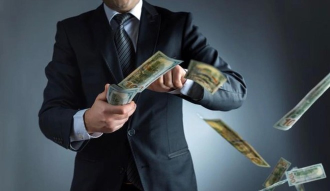 Tích cực mua đuổi cổ phiếu họ Vingroup, một quỹ mở tăng trưởng gần 30% chỉ trong 3 tháng