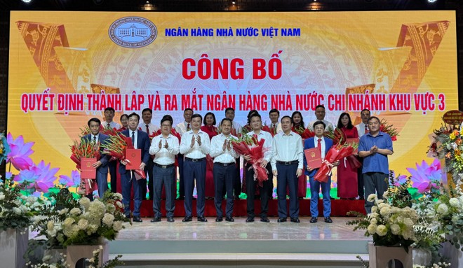 Công bố quyết định thành lập và ra mắt Ngân hàng Nhà nước Khu vực 3 