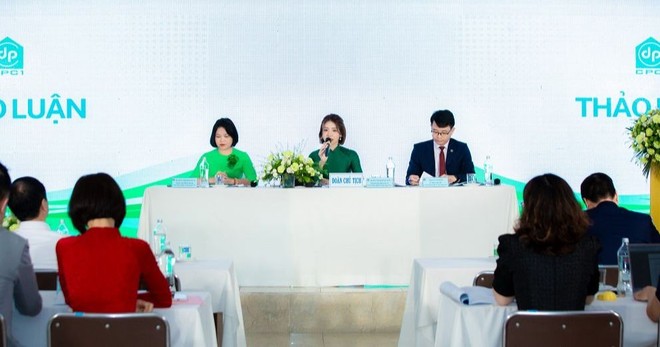 Bà Hàn Thị Khánh Vinh, Chủ tịch CPC1 trả lời câu hỏi phần thảo luận