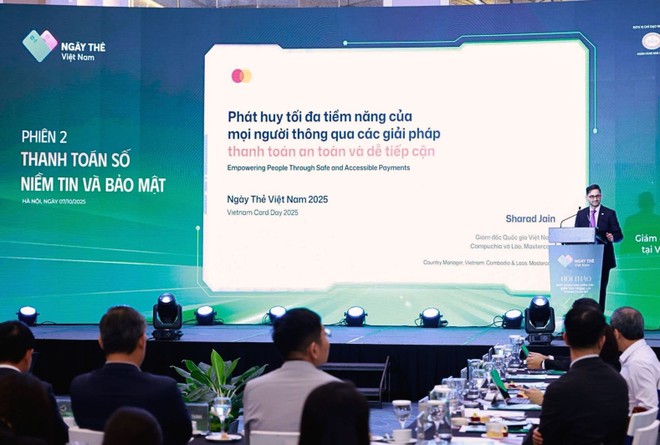 Ông Sharad Jain, Giám đốc Quốc gia Mastercard tại Việt Nam, Lào và Campuchia chia sẻ tại hội thảo.