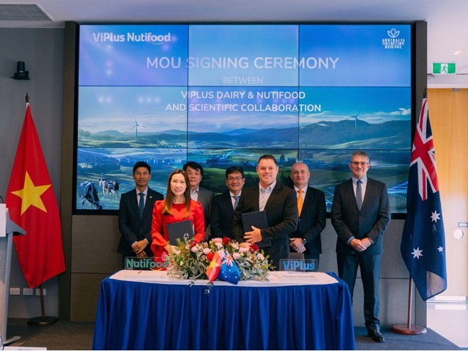 Sắp có thương hiệu sữa quốc tế đầu tiên do doanh nghiệp Việt đồng sáng lập tại Úc sau cú bắt tay giữa Nutifood và ViPlus Dairy.