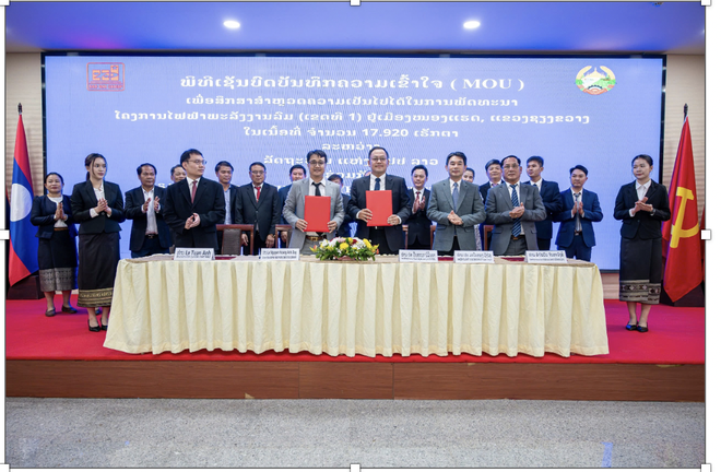 Lễ ký kết Biên Bản ghi nhớ giữa Công ty Cổ phần Điện gió Sao Mai và Ủy Ban Xúc tiến & Quản lý Đầu tư, CHDCND Lào về việc nghiên cứu, khảo sát tính khả thi dự án điện gió có công suất 300 MW xuất khẩu về Việt Nam tại huyện Nong Het, tỉnh Xieng Khouang.