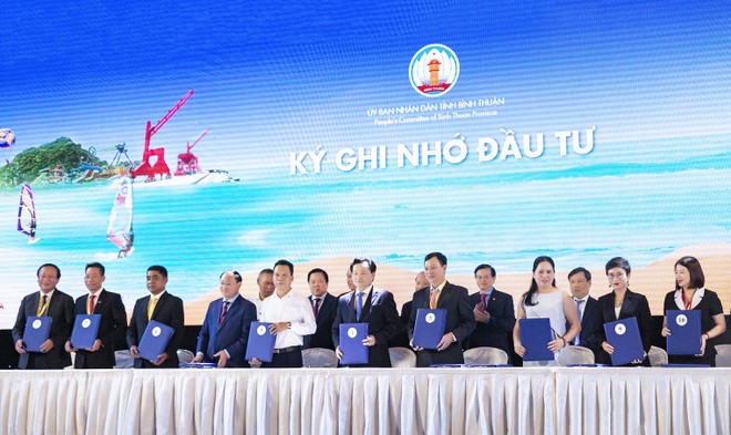 Tập đoàn Hải Phát nhận bản ghi nhớ đầu tư tại Hội nghị xúc tiến đầu tư tỉnh Bình Thuận