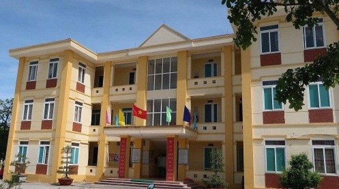 Trụ sở UBND xã Nghi Phong nơi xảy ra sự việc.