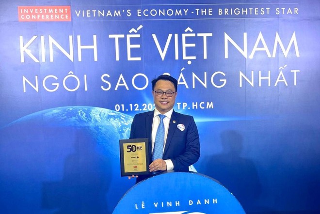 Tập đoàn Bảo Việt (BVH) 6 năm liên tiếp trong Top 50 công ty niêm yết kinh doanh hiệu quả nhất Việt Nam 2022