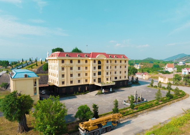 Chỉ trong 3 phiên giao dịch, các lãnh đạo Hợp Nhất (AAH) đã bán ra 9 triệu cổ phiếu