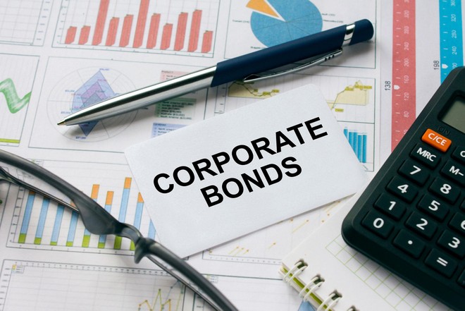 Doanh nghiệp bất động sản đang chịu nhiều áp lực từ đáo hạn trái phiếu. Ảnh: Shutterstock.