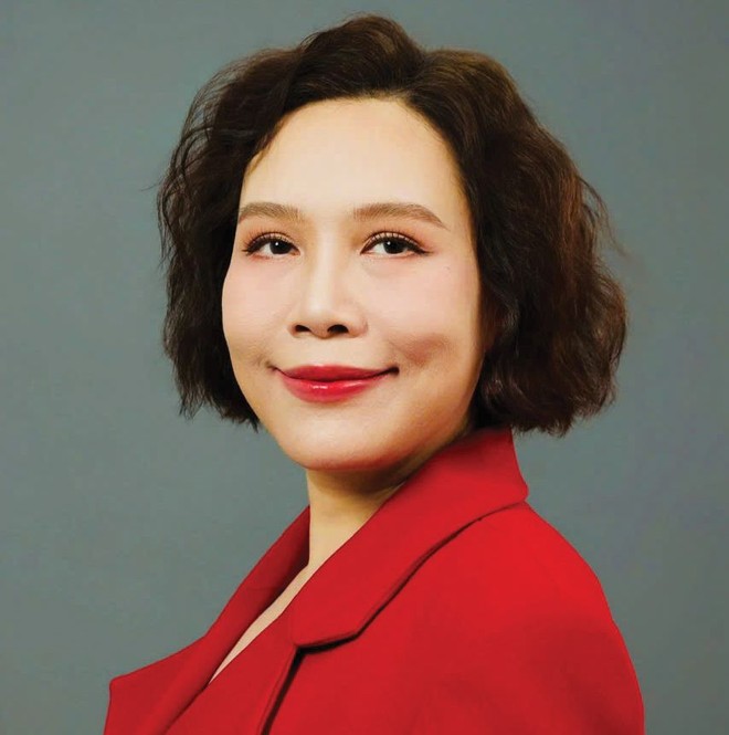 Bà Dương Thuý Quỳnh , Nhà khai vấn lãnh đạo