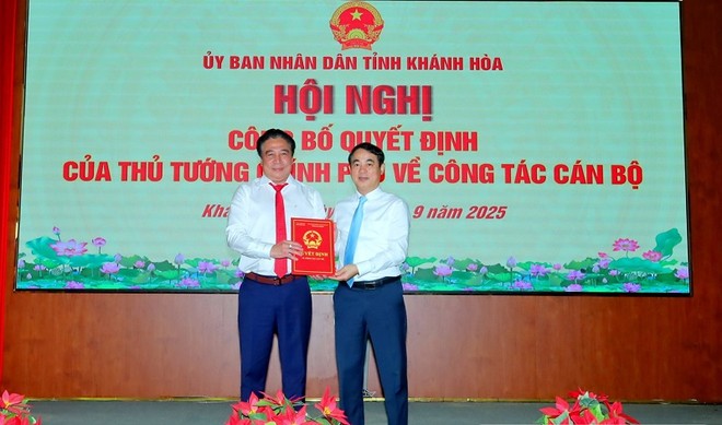 Công bố Quyết định Thủ tướng Chính phủ phê chuẩn kết quả bầu Chủ tịch tỉnh Khánh Hòa