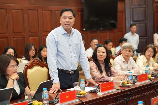 Ông Vương Văn Minh, Phó tổng giám đốc Ngân hàng Chính sách xã hội tại Họp báo