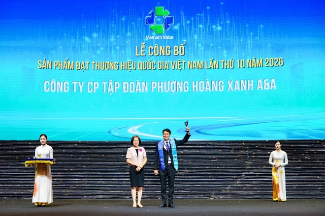 Phenikaa và VICOSTONE ® ghi dấu 5 kỳ Thương hiệu quốc gia liên tiếp: Đổi mới để kiến tạo giá trị bền vững