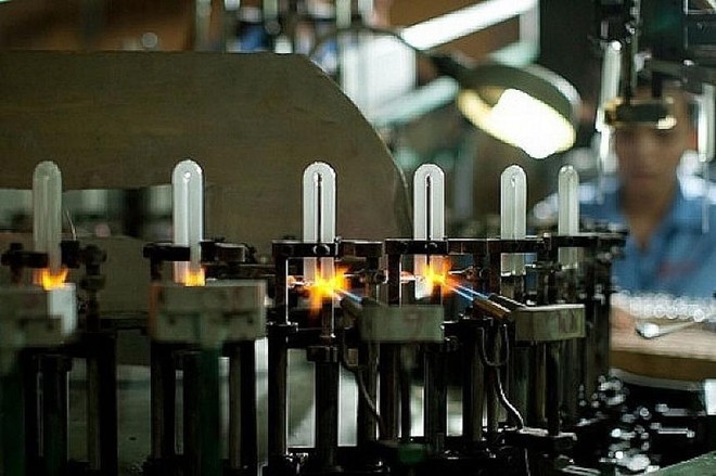 Bóng đèn Phích nước Rạng Đông (RAL): 6 tháng đầu năm lãi 89 tỷ đồng, ghi nhận dòng tiền âm 582 tỷ đồng, kỷ lục từ khi niêm yết