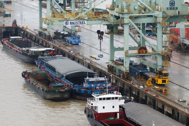 Căng thẳng thương mại làm trầm trọng thêm tình trạng dư cung thép tại Trung Quốc