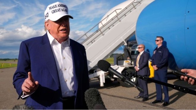 Tổng thống Trump: Mỹ muốn sản xuất những thứ lớn lao chứ không phải áo phông