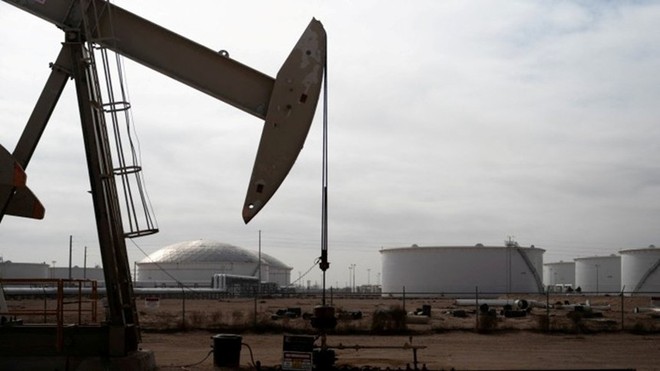 Dự trữ dầu toàn cầu tăng nhanh khi OPEC+ tăng nguồn cung