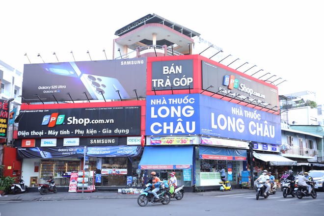 FPT Retail (FRT) đạt hơn 23.000 tỷ doanh thu sau 6 tháng đầu năm 2025