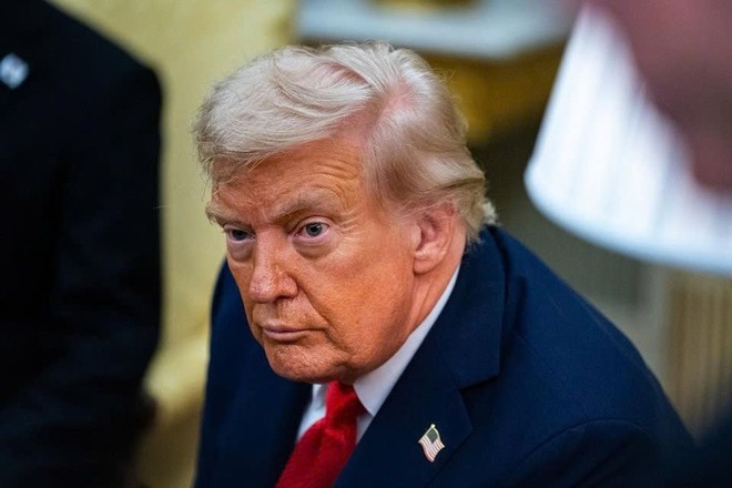 Tổng thống Trump dọa áp thêm thuế và hạn chế xuất khẩu chip với nước đánh thuế kỹ thuật số