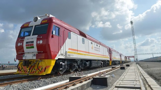 Các nền kinh tế mới nổi dịch chuyển khỏi nợ bằng đô la để giảm áp lực lãi suất