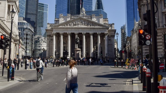 BoE giữ nguyên lãi suất khi lạm phát vẫn ở mức cao hơn mục tiêu