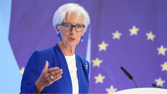 ECB tăng lãi suất lần đầu tiên kể từ năm 2023