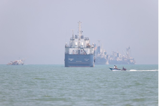 Rủi ro tại eo biển Hormuz giảm sau thỏa thuận Mỹ - Iran