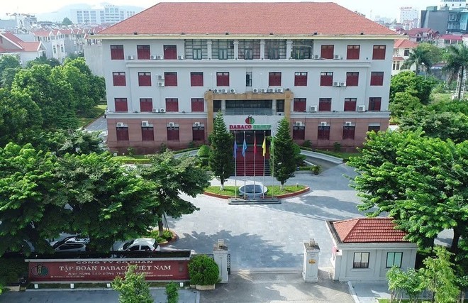 Người nhà lãnh đạo Dabaco Việt Nam (DBC) đăng ký mua 300.000 cổ phiếu 