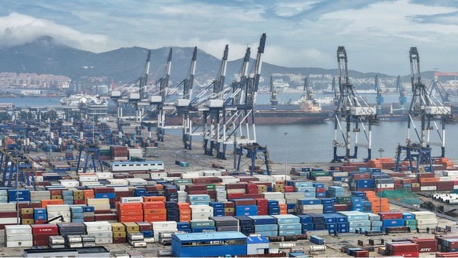Tăng trưởng GDP của Trung Quốc chậm lại trong quý II/2026