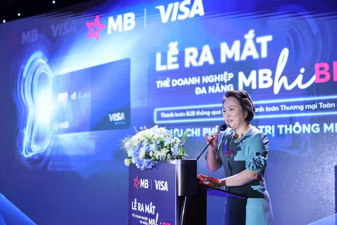 Bà Đặng Tuyết Dung, Giám đốc Visa Việt Nam và Lào phát biểu tại sự kiện