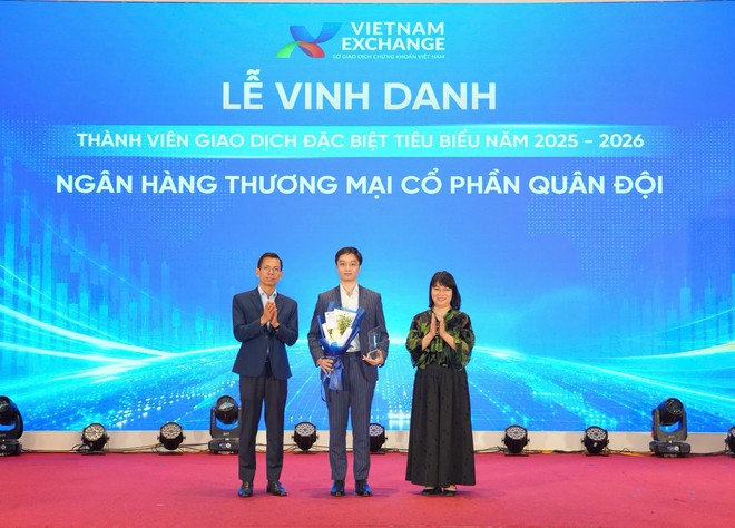 MB được VNX vinh danh là thành viên có nhiều đóng góp cho hoạt động của thị trường chứng khoán.