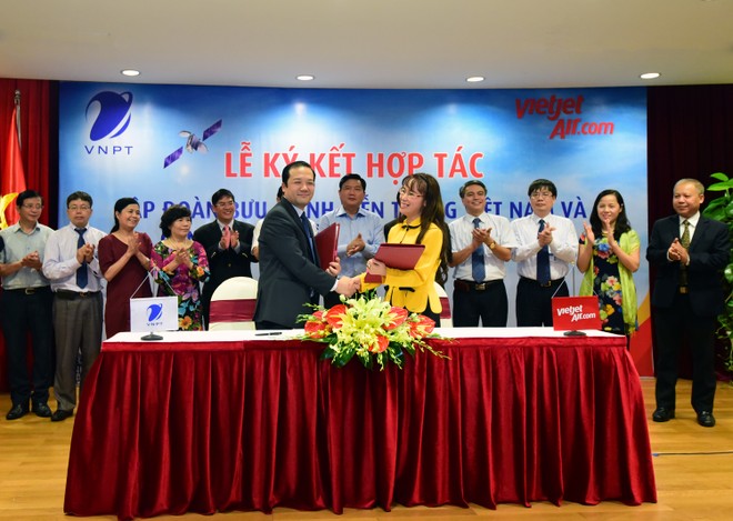 Vietjet ký kết hợp tác với VNPT 